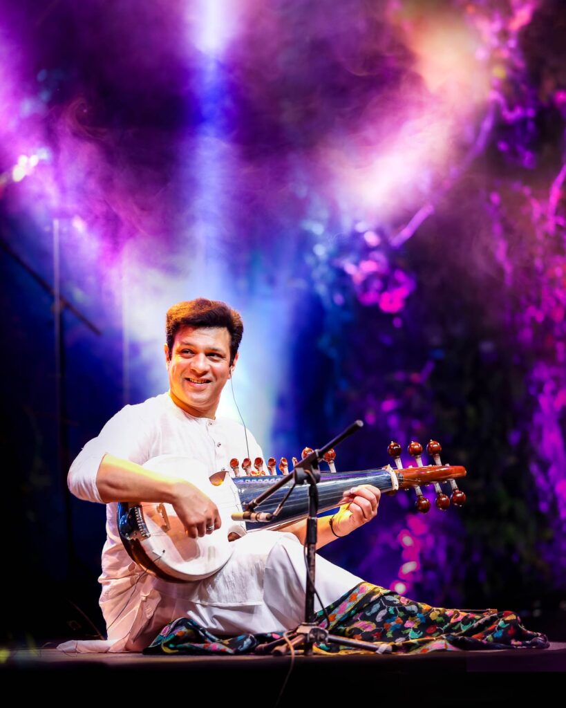 amaan ali bangash performing live at ragas by the river