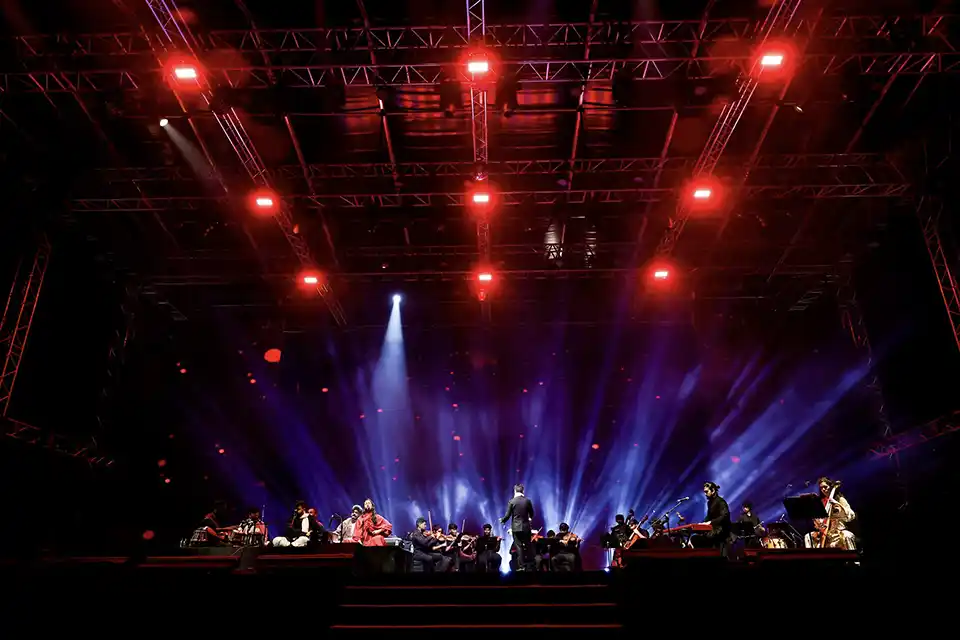 Abi Sampa and Rushil Ranjan performing with the Orchestral Qawwali Project at Jashn-e-Rekhta, photographed by Asad Ansari.